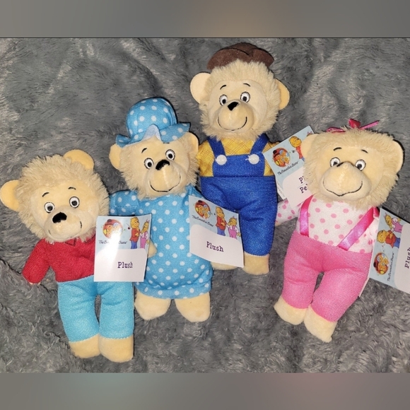 Berenstain Bears Books And Plush Bears - Picture 2 of 6